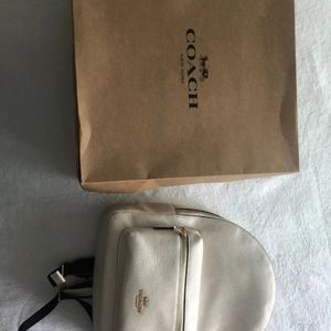 Coach Medium Charlie backpack gold/chalk